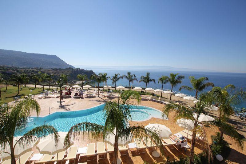 Blue Bay Resort 4*