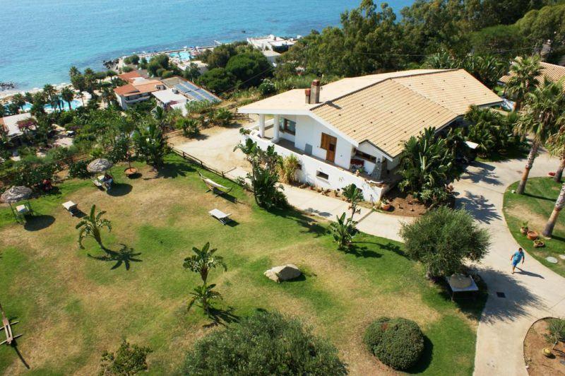 Borgo Donna Canfora 3*