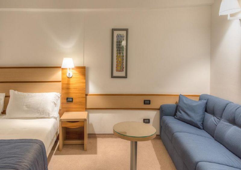 Cardano Malpensa Airport 4*