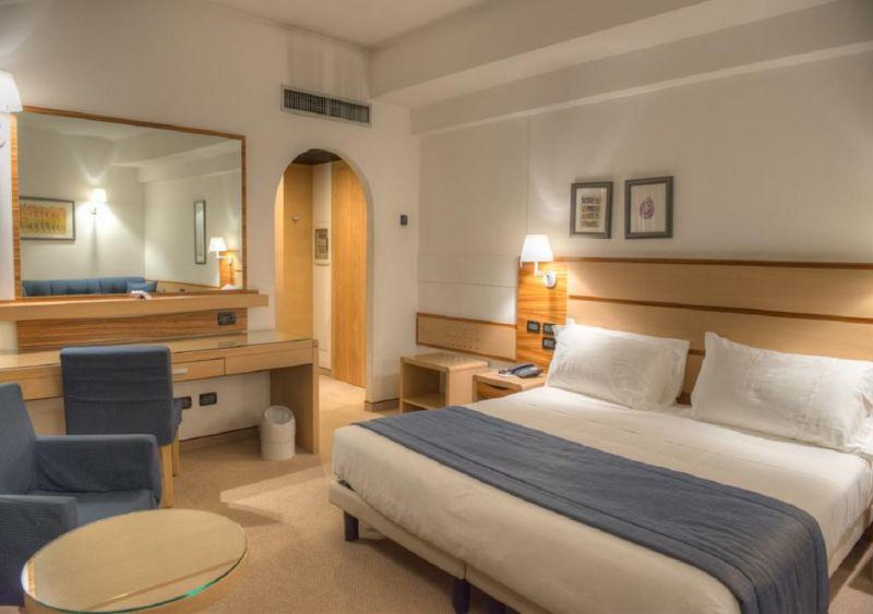 Cardano Malpensa Airport 4*