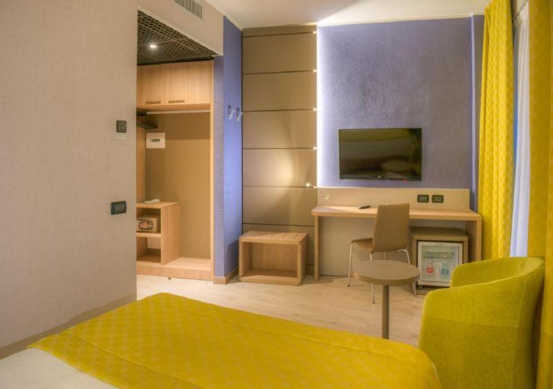 Cardano Malpensa Airport 4*