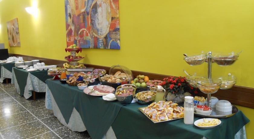 Casa La Salle 3*
