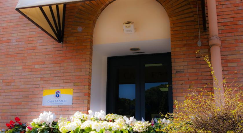 Casa La Salle 3*