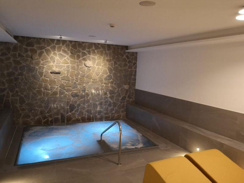 Central Park Hotel 3*