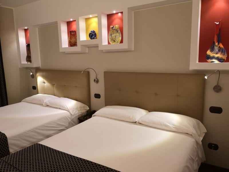 Central Park Hotel 3*