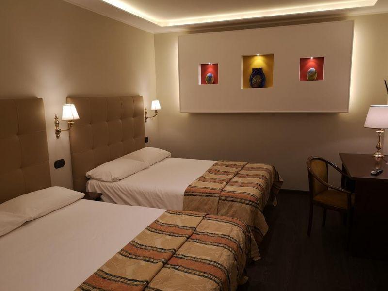 Central Park Hotel 3*