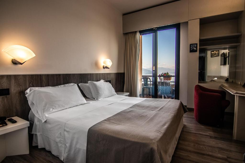Concorde Arona 4*