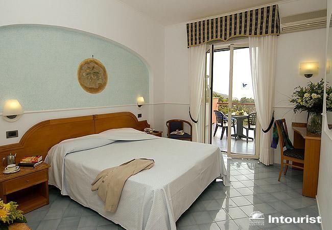 Delfino Sorrento 4*