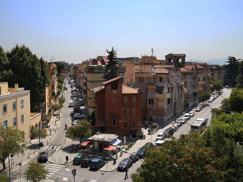 Derby Rome 3*