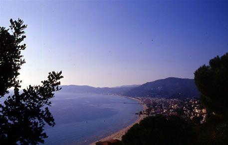 Flora Alassio 3*