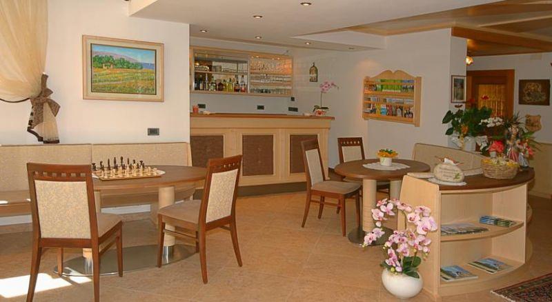 Garni Rezia 3*