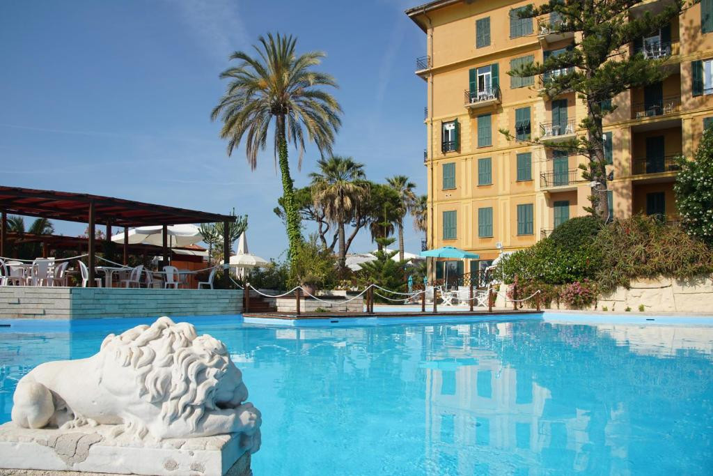 Grand Hotel Londra 4*