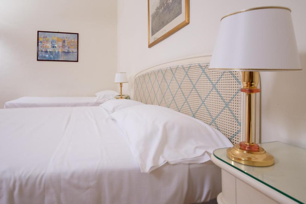 Grand Hotel Londra 4*