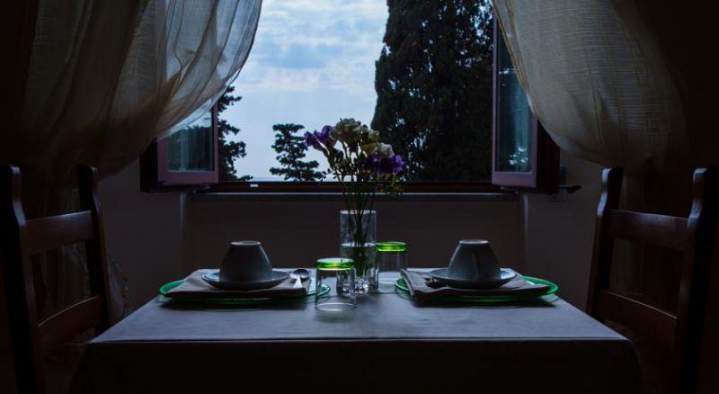 Herculaneum Hotel 3*