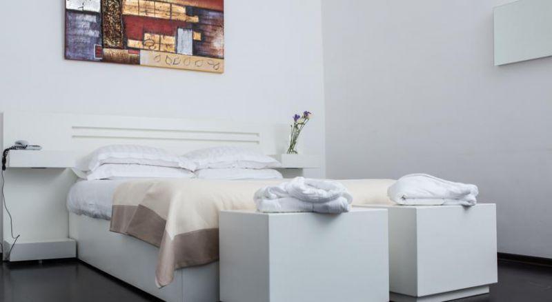 Herculaneum Hotel 3*
