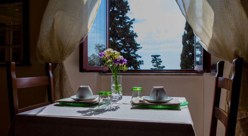 Herculaneum Hotel 3*