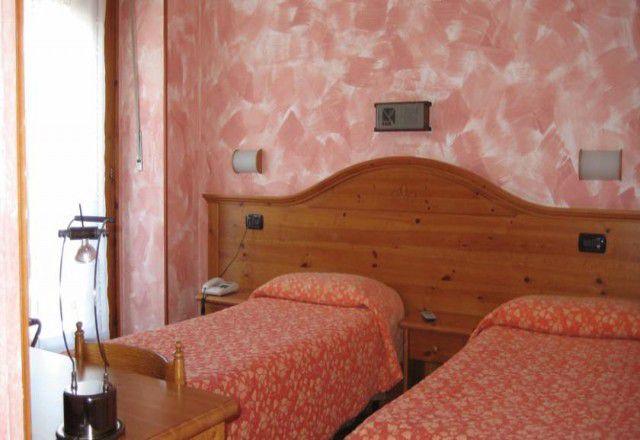 Holiday Debili 3*