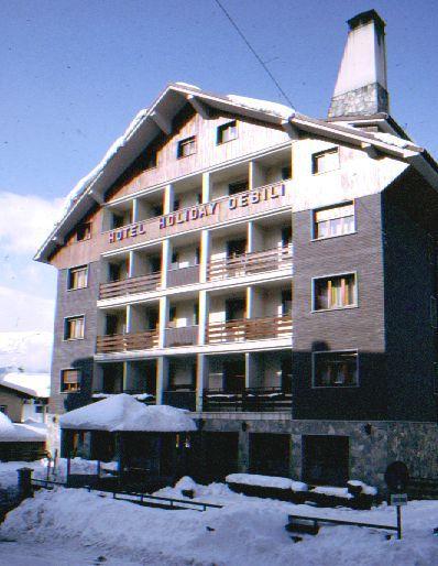 Holiday Debili 3*