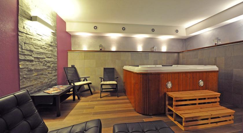 Hosquet Lodge 3*