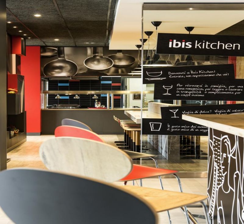 Ibis Milano Fiera Hotel 3*