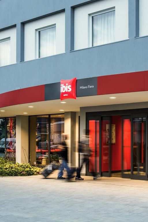Ibis Milano Fiera Hotel 3*
