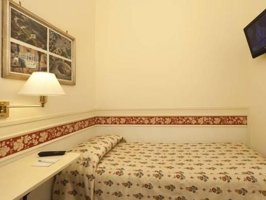 Italia Rome 2*