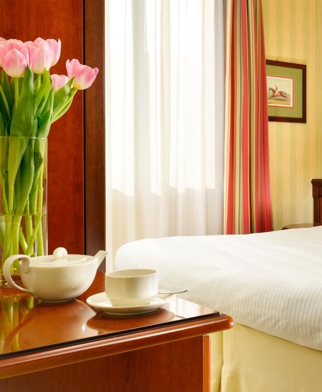 Linea Uno Hotel & Residence Milano 4*
