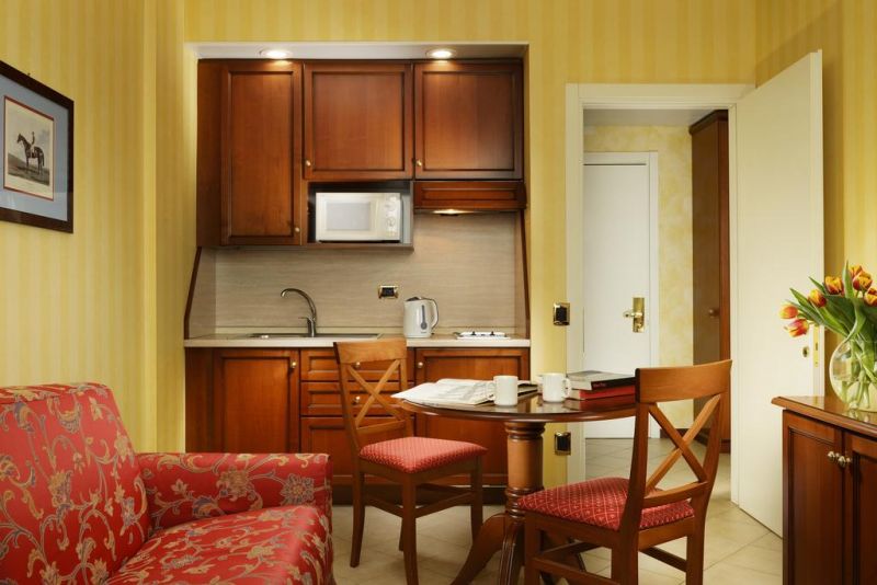Linea Uno Hotel & Residence Milano 4*
