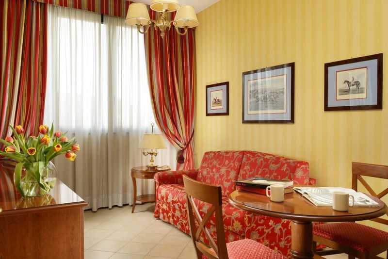 Linea Uno Hotel & Residence Milano 4*