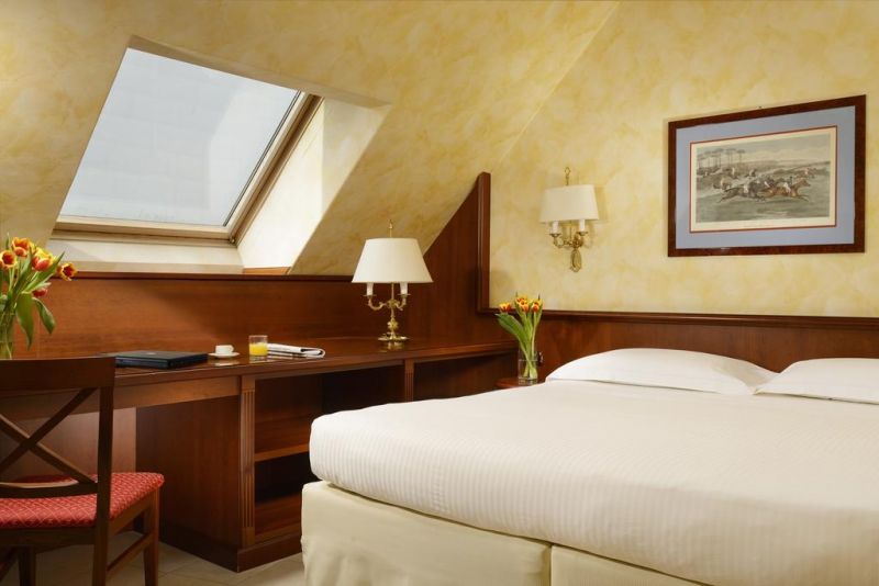 Linea Uno Hotel & Residence Milano 4*