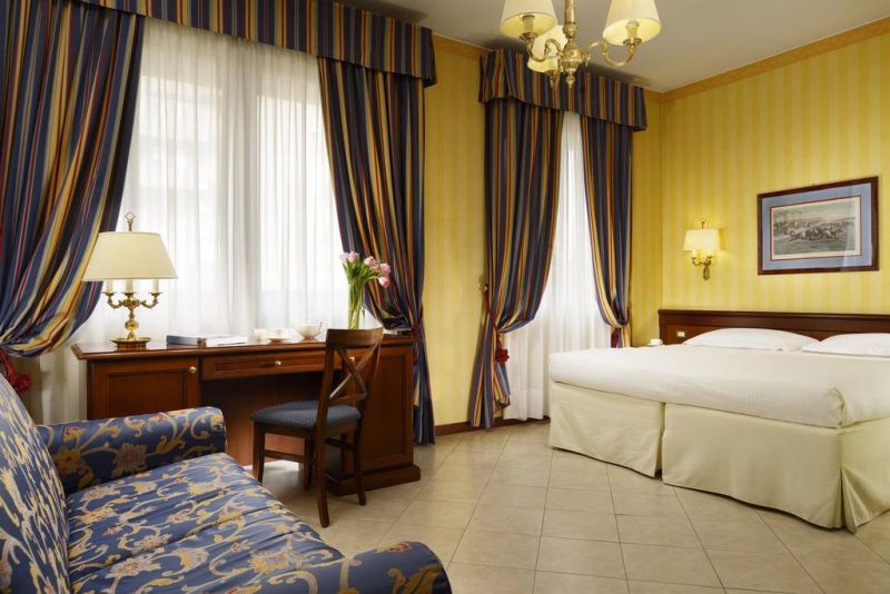 Linea Uno Hotel & Residence Milano 4*