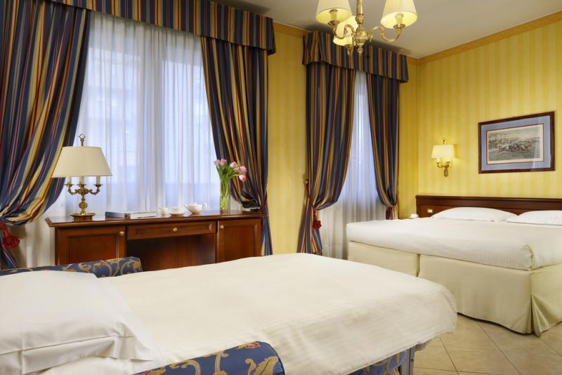 Linea Uno Hotel & Residence Milano 4*
