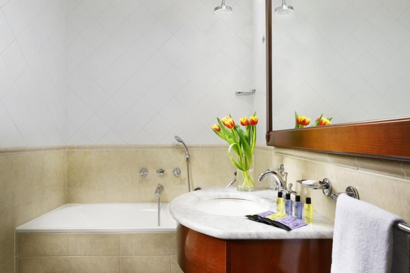 Linea Uno Hotel & Residence Milano 4*