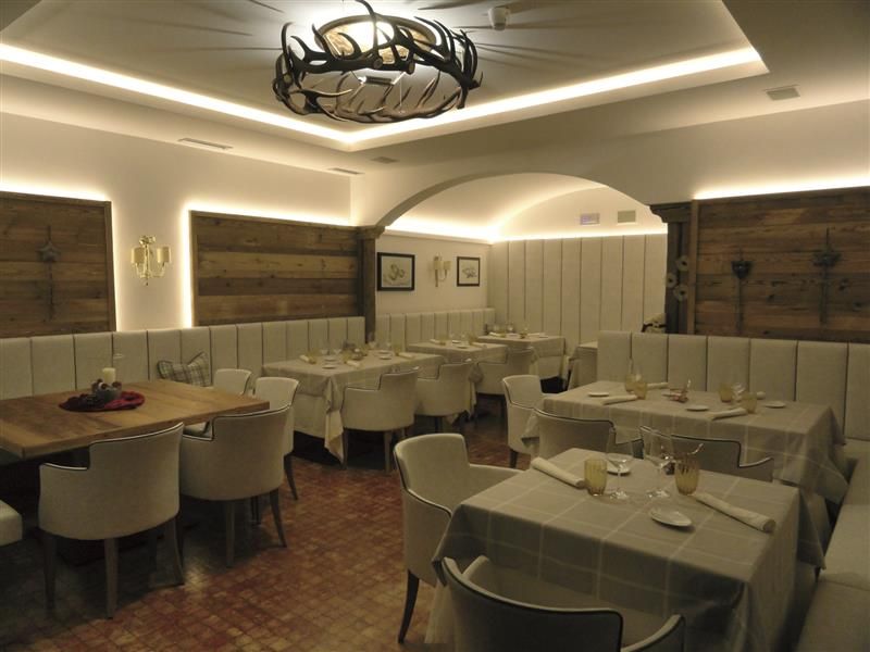 Majestic Mountain Charme 4*