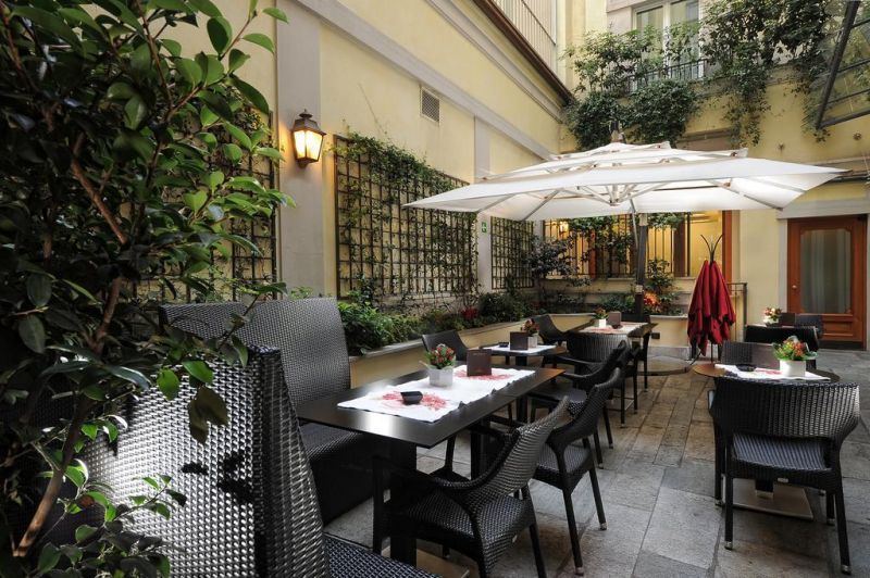 Manzoni 4*