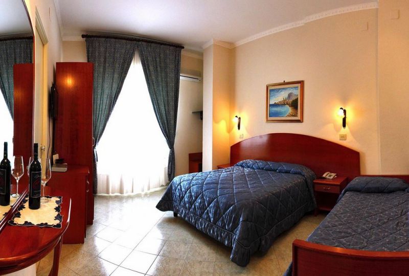 Mediterraneo Cefalu 3*