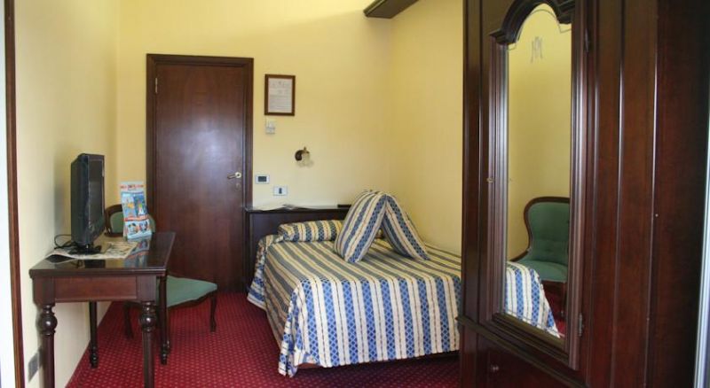 Milano Helvetia Hotel 3*