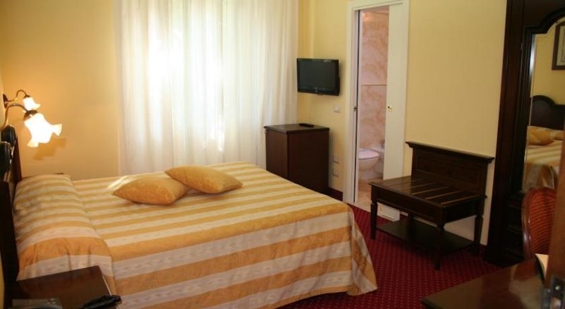 Milano Helvetia Hotel 3*