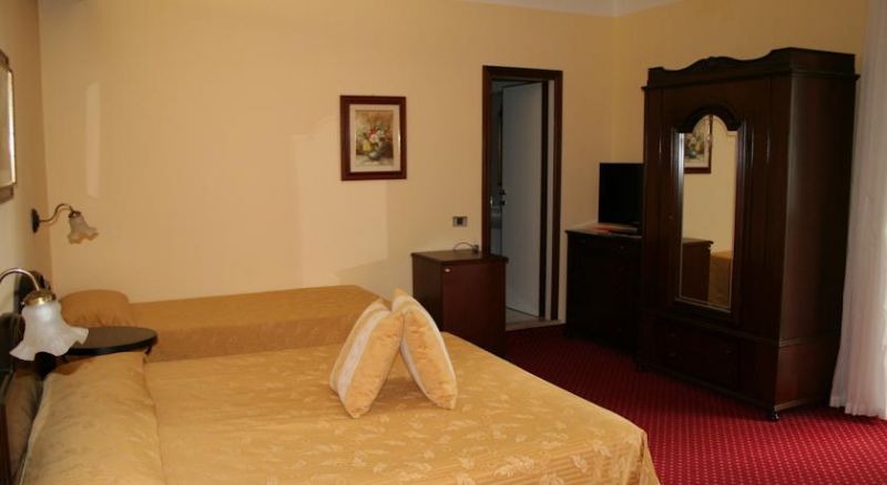 Milano Helvetia Hotel 3*