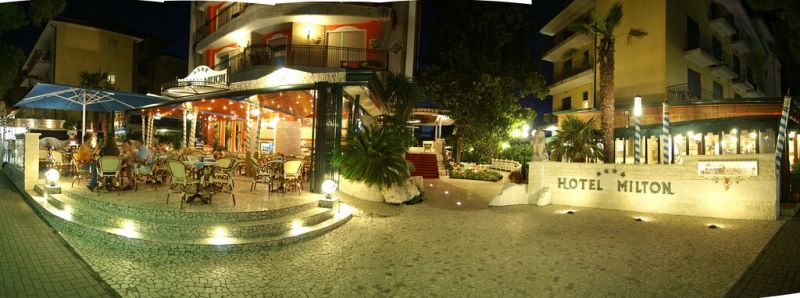 Milton 4*