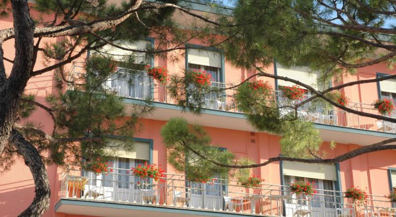 Moderno Hotel Jesolo 3*