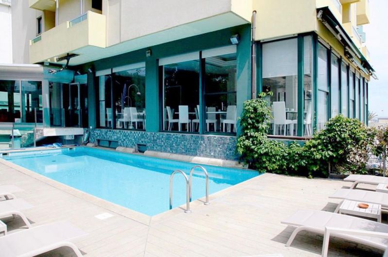 Montecarlo Hotel 3*