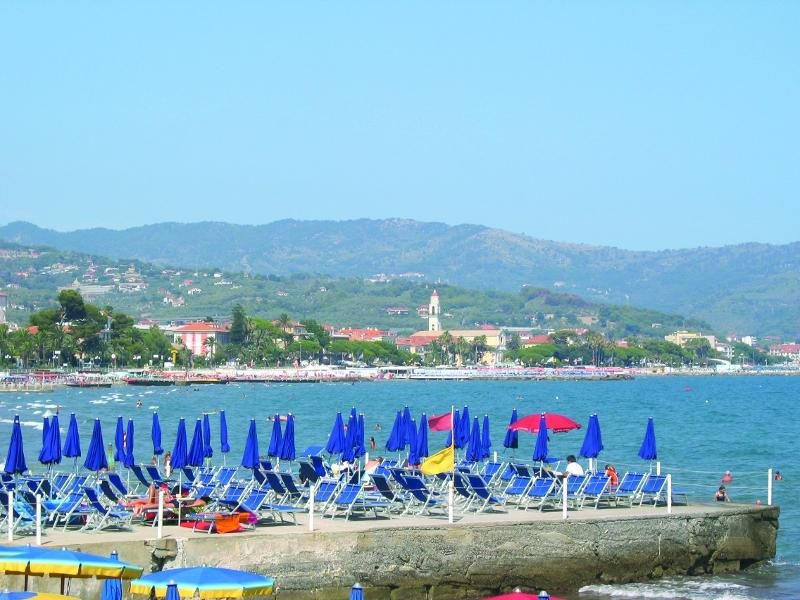 Moresco Diano Marina 3*