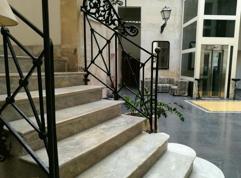 Palazzo Giaraca 3*