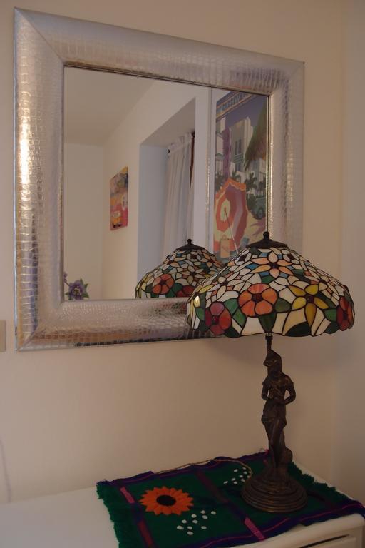 Piccolo Mondo Apt 2*