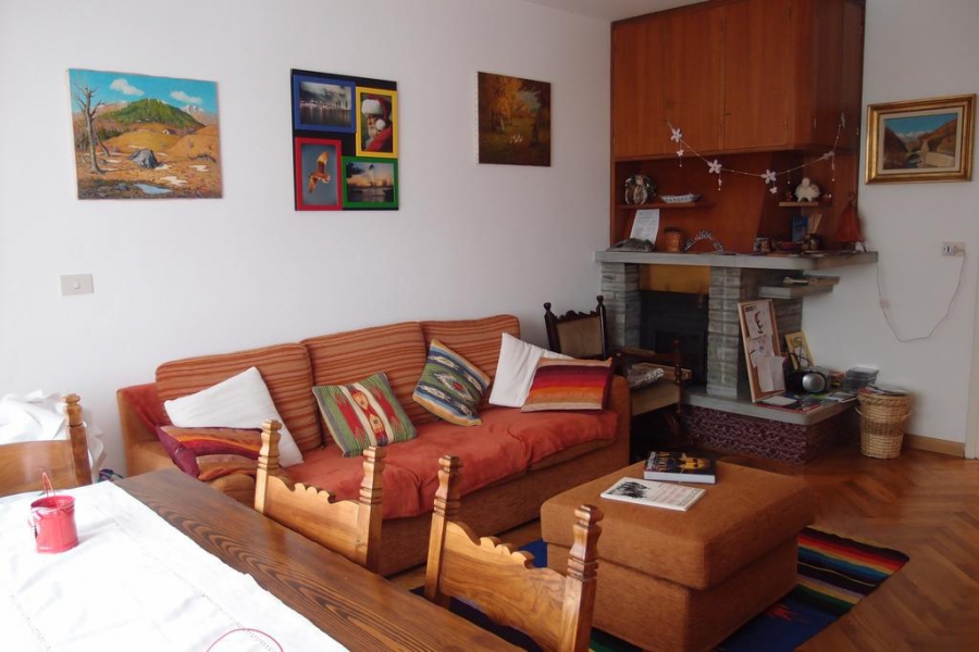 Piccolo Mondo Apt 2*