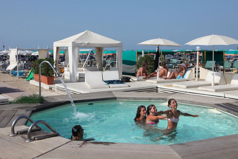 Residence Kenzia 2*