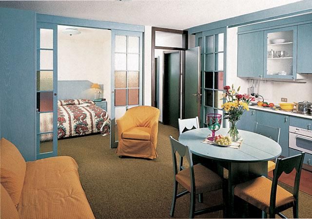Residencehotel Antares 3*