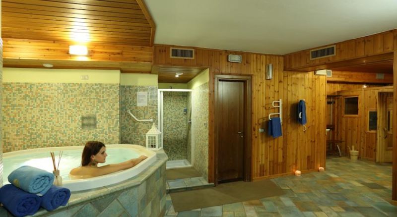 Residence Hotel Baita Clementi 4*