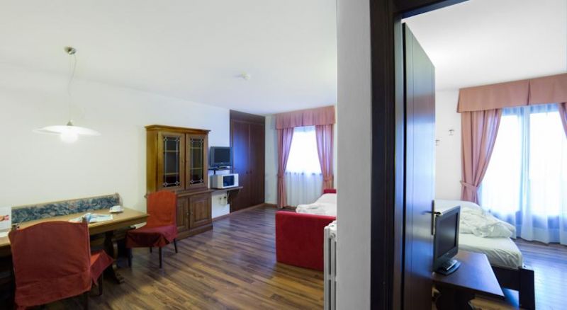 Residence Hotel Baita Clementi 4*